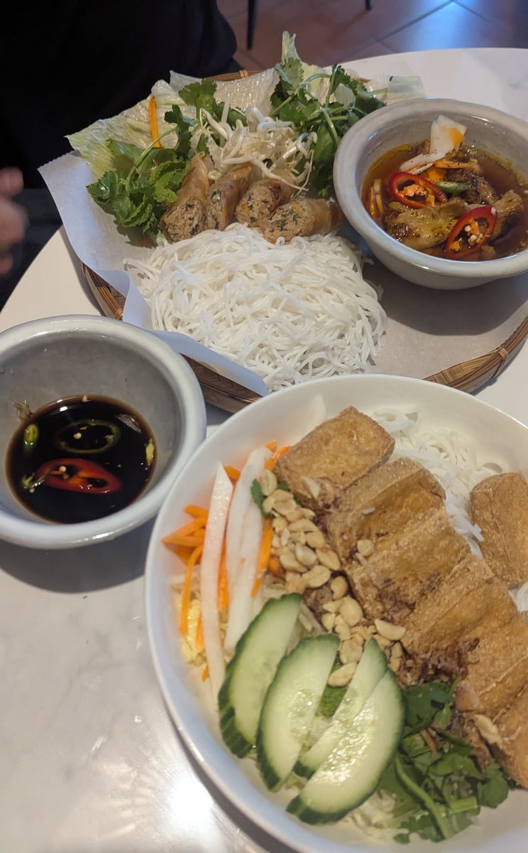 Sen on Hunter Street Vietnamese in Newcastle meals on dinner table.