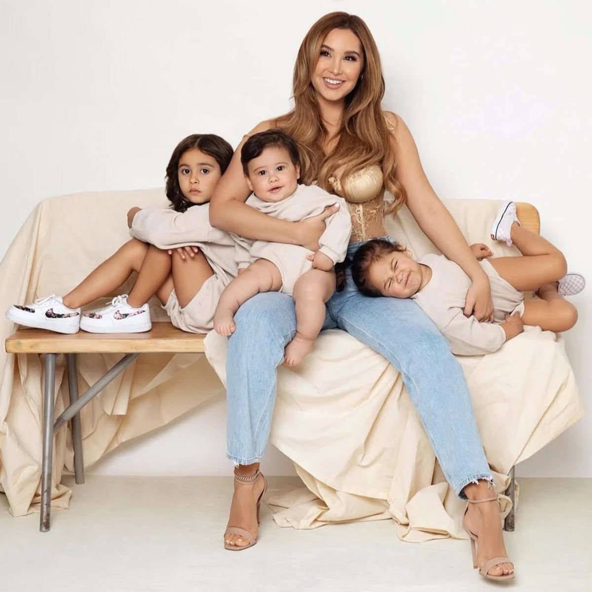 Catherine Paiz and her children