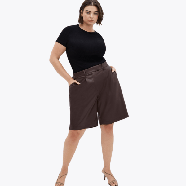 elasticated back waist short from City Chic
