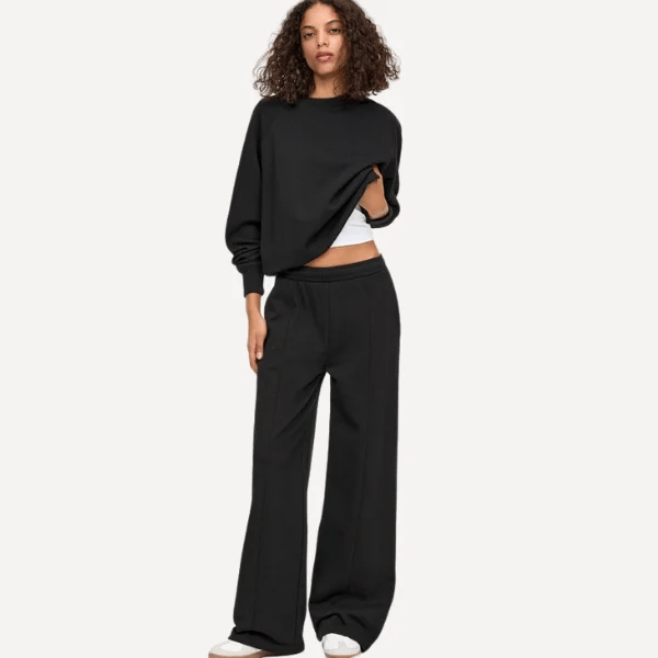 straight mid-rise tracksuit pants from Pull&Bear