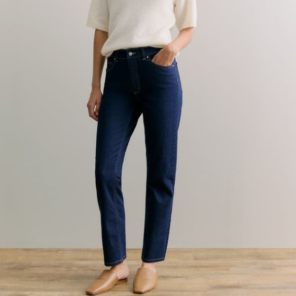 straight fit jeans from Trenery