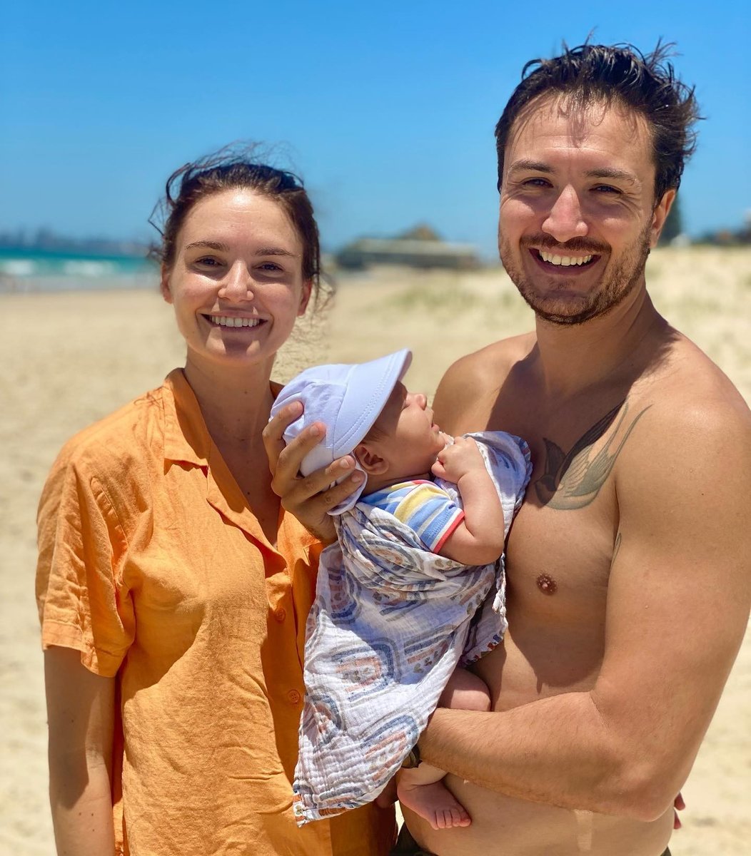 amanda-ware-husband-jack-lawrence-son-thomas-at-the-beach