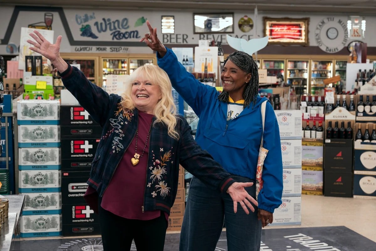 Sally Struthers and Margaret Avery in Man On The Inside. 