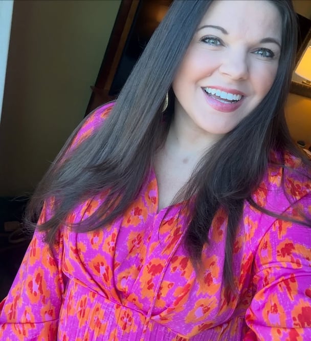 Selfie of Amy Duggar King.