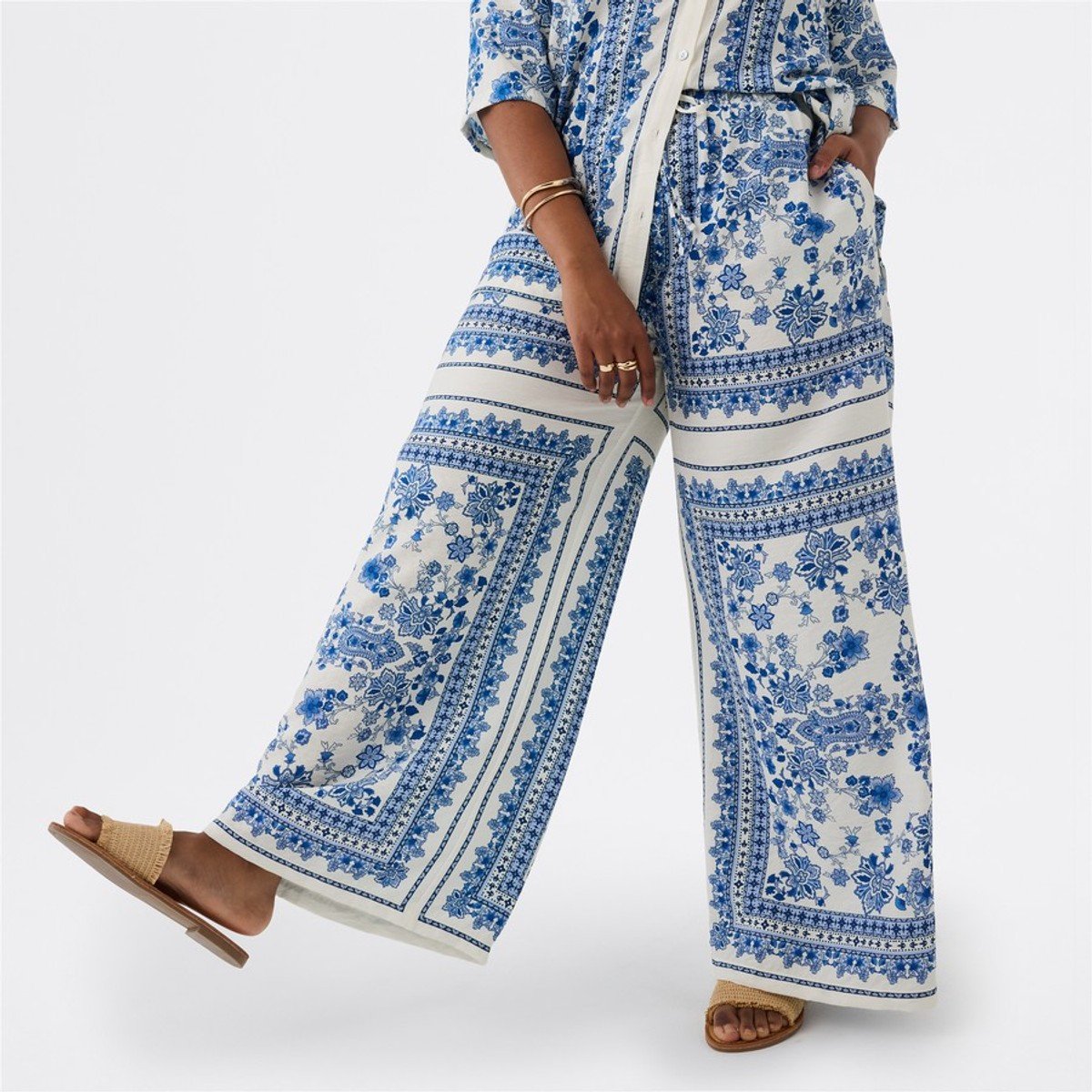 woman wearing Avella Big W set pants 