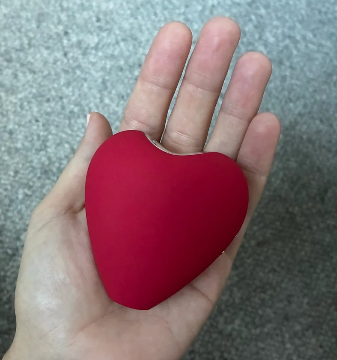 heart shaped clitoral simulator