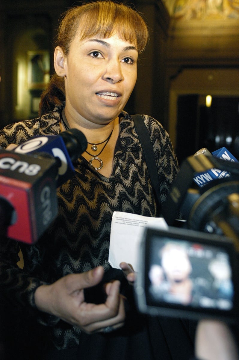 Luz Cuevas, mother of missing daughter Delimar speaks to the media in front of cameras. Image: Getty.