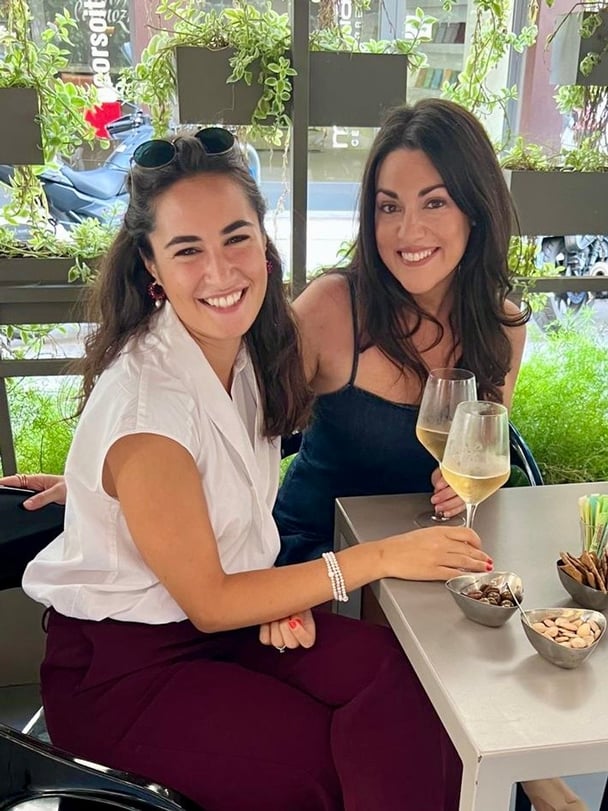 stefanie-reilly-italy-with-a-friend