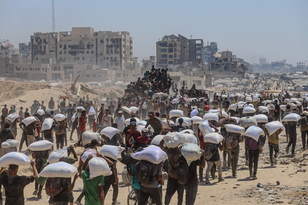 Aid being distributed in Gaza.