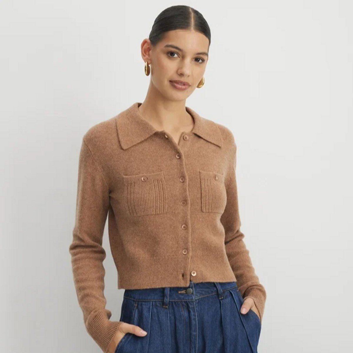 woman wearing collared neckline cardigan from Aere