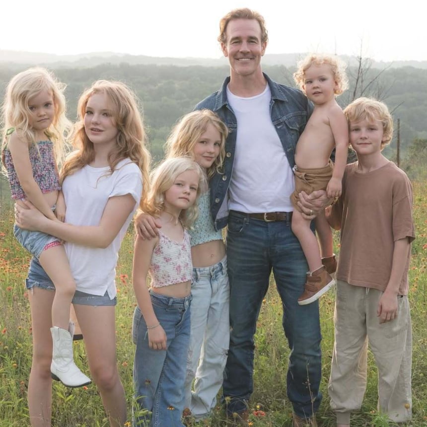 James Van Der Beek with his six children.