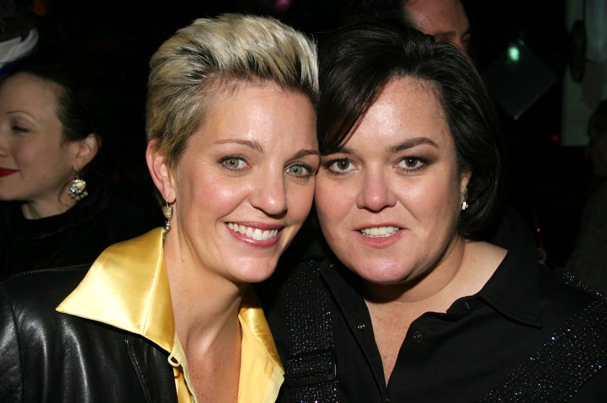 Rosie O'Donnell and Kelli Carpenter in 2003.