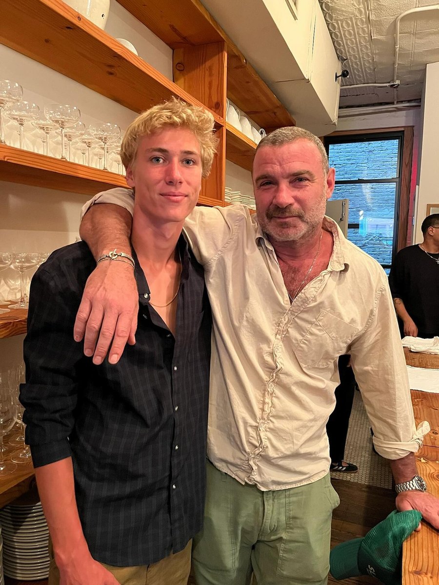 liev-schreiber-son-sasha