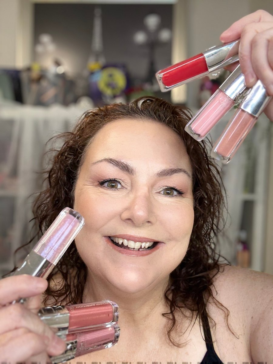 Teresa McNamara wearing L’Oréal Hyaluron Lip Oil in a soft pink shade on mature lips.