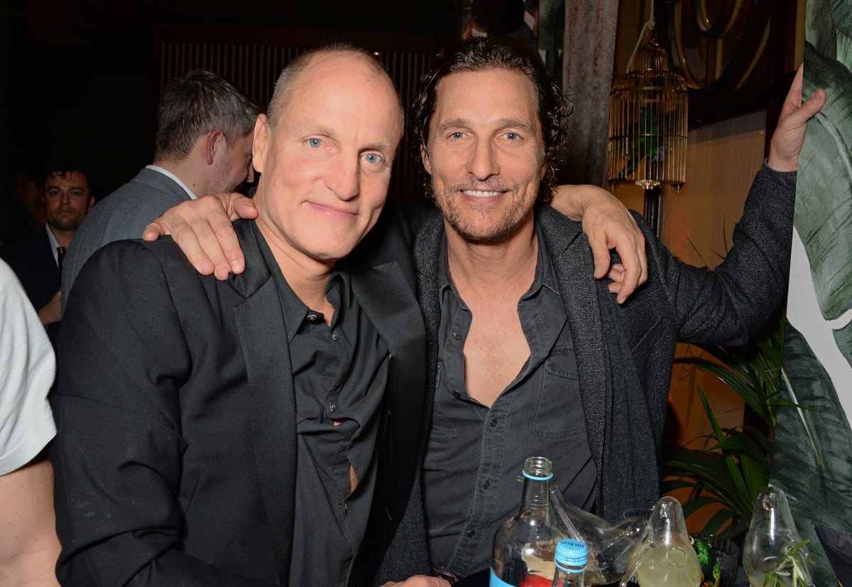 Woody Harrelson and Matthew McConaughey might be brothers, here they pose looking alike.