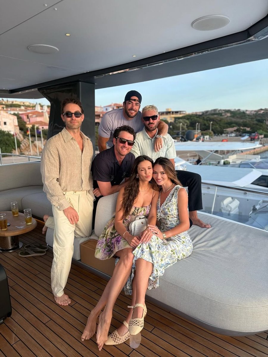 Nina Dobrev, Keleigh Teller, Miles Teller, Chace Crawford and Zac Efron on a yacht.
