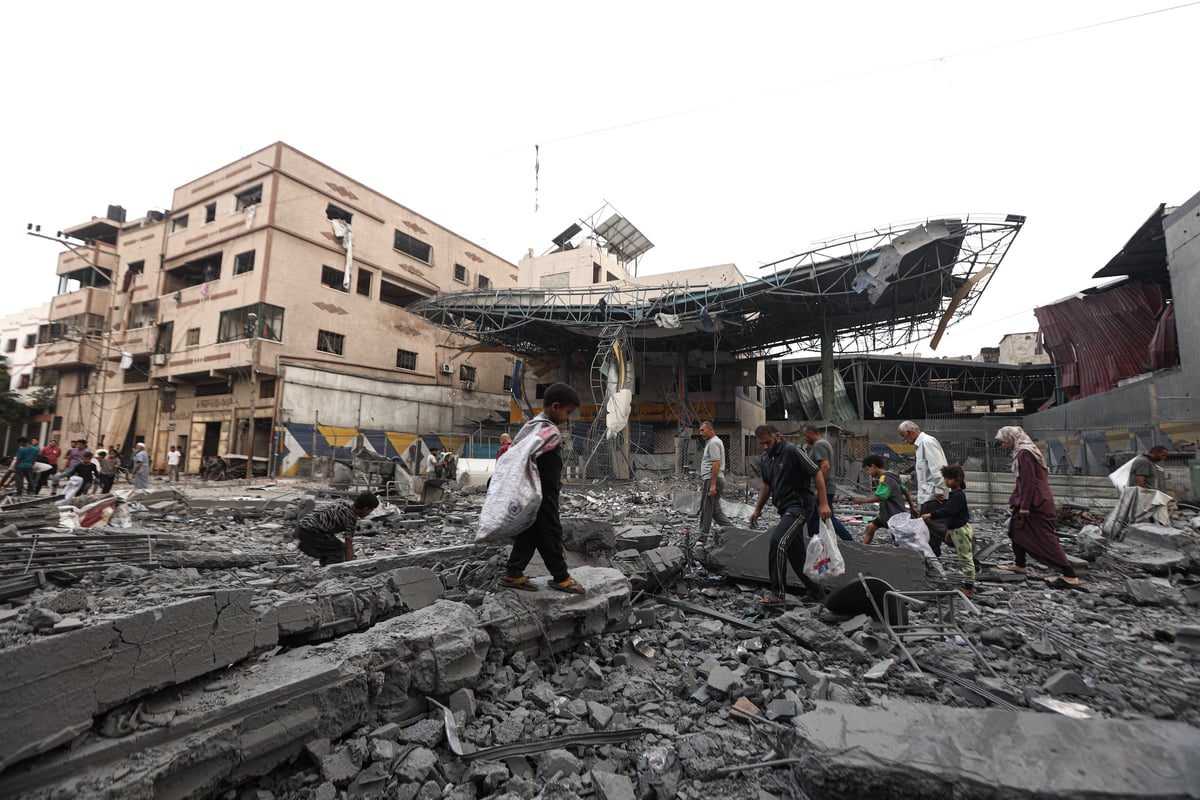 The rubble after the Israeli army carried out a nighttime attack on Yafa School, located in the Al-Tuffah neighborhood in the east of the Gaza Strip on June 30.