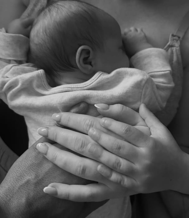 Perrie Edwards' new child, Alanis Valentine.