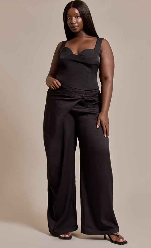woman wearing black front tie pants
