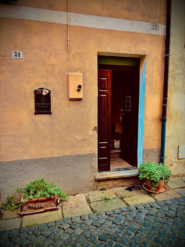 Sophie's new doorstep in Italy.