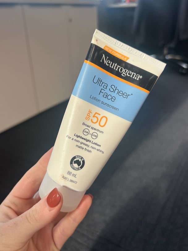 Neutrogena Ultra Sheer Face Lotion Sunscreen.