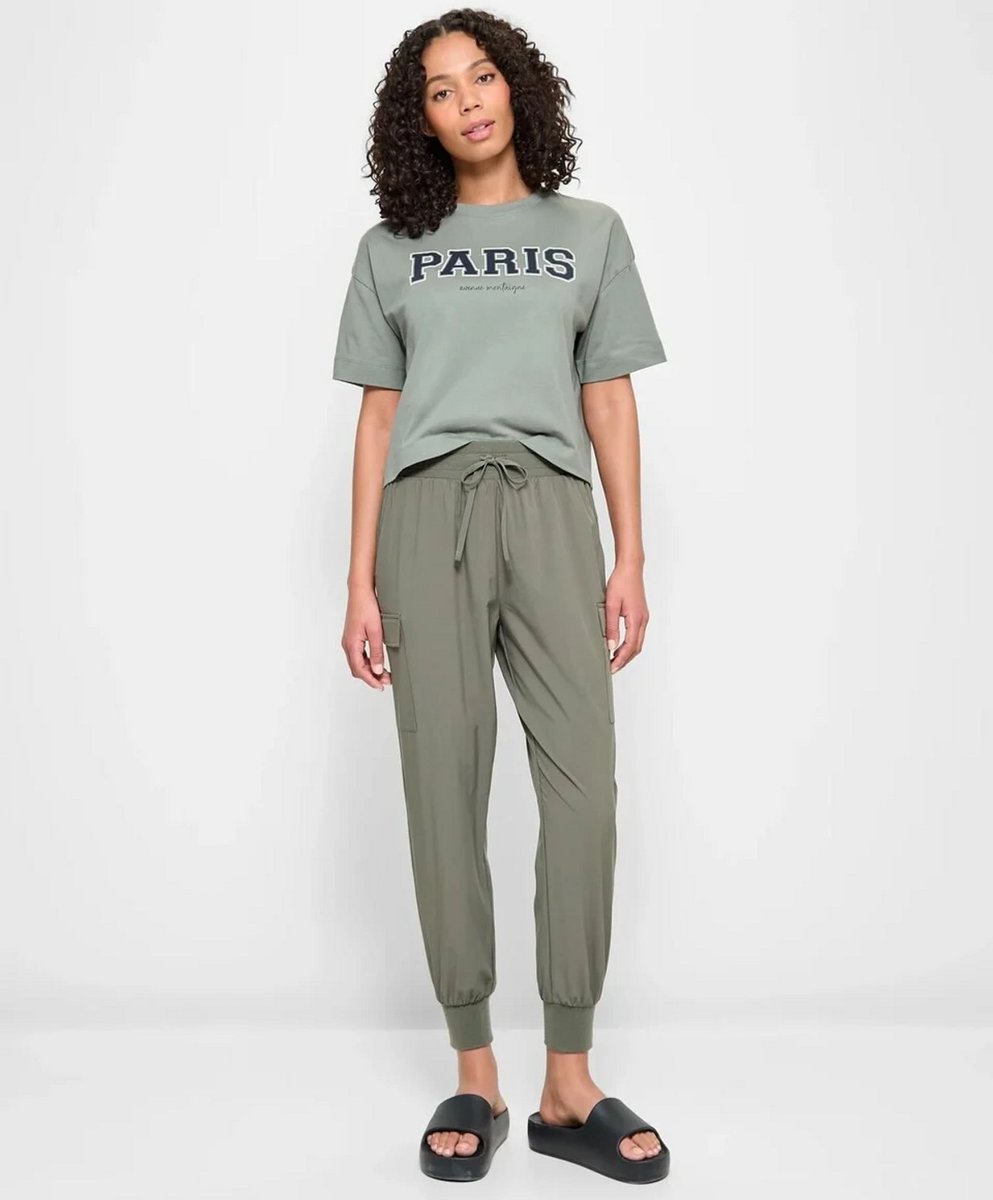 woman wearing cargo Target pants 