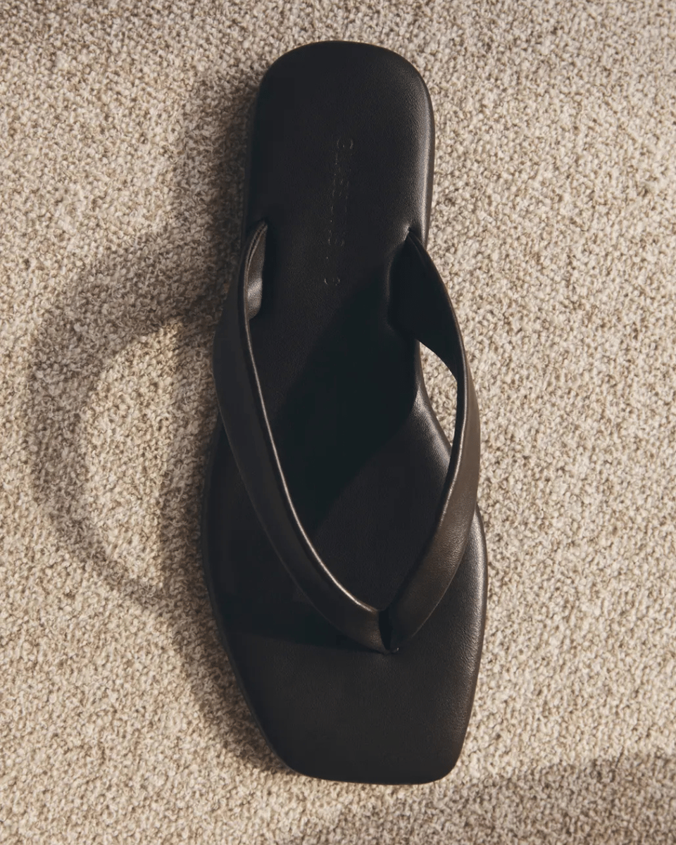 Glassons Square Toe Leather Thong.