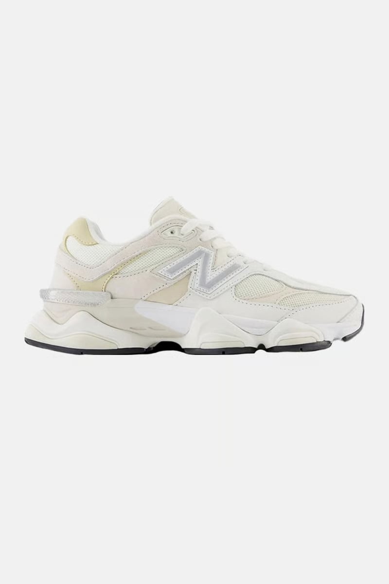 New Balance 9060 in Turtledove