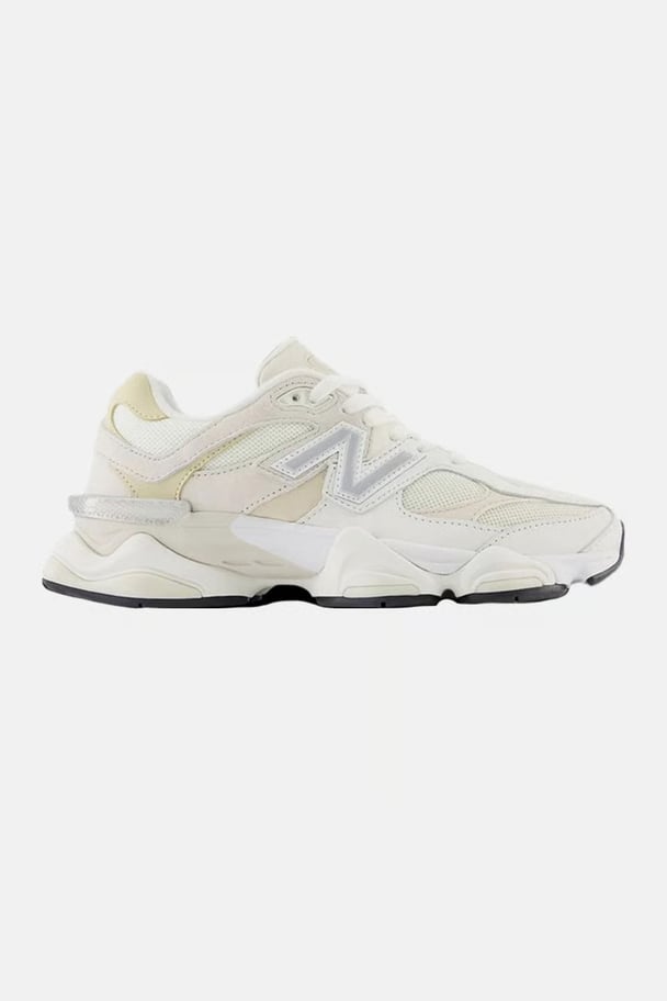 New Balance 9060 in Turtledove