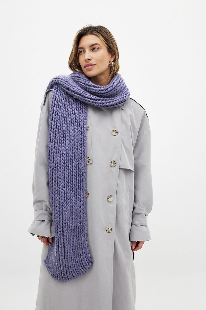 NA-KD Ultra Chunky Knitted Scarf.